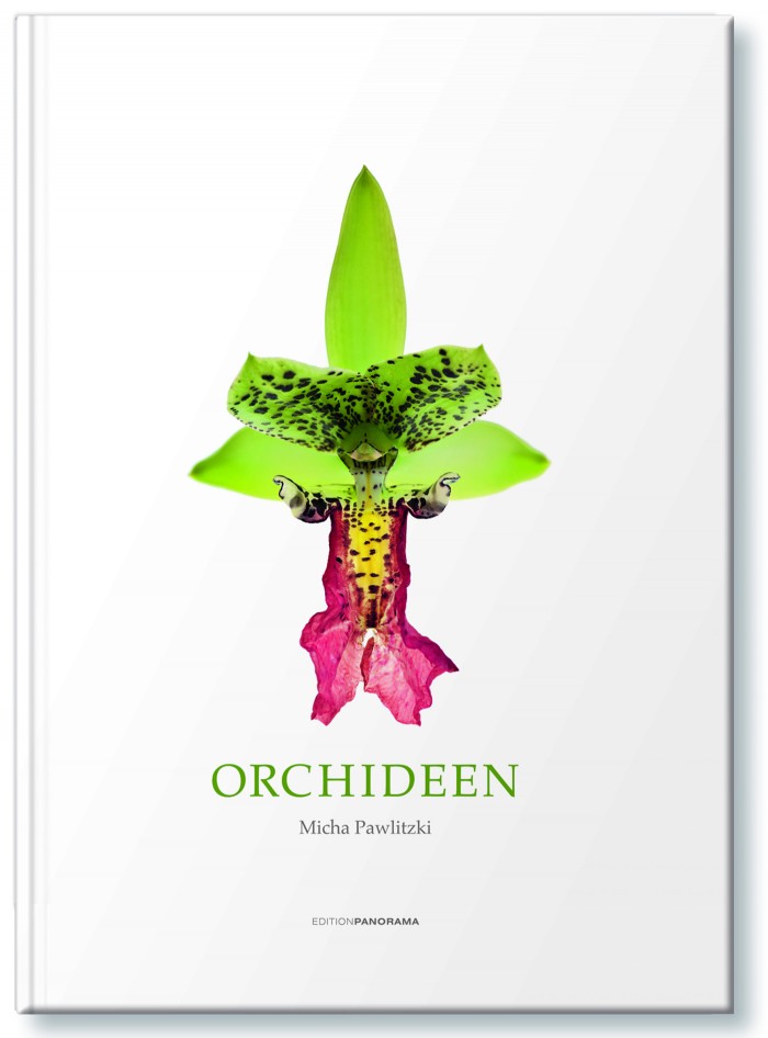 Das Buchcover zeigt eine Blüte von Cymbidiella pardalina - Copyright Micha Pawlitzki & Edition Panorama